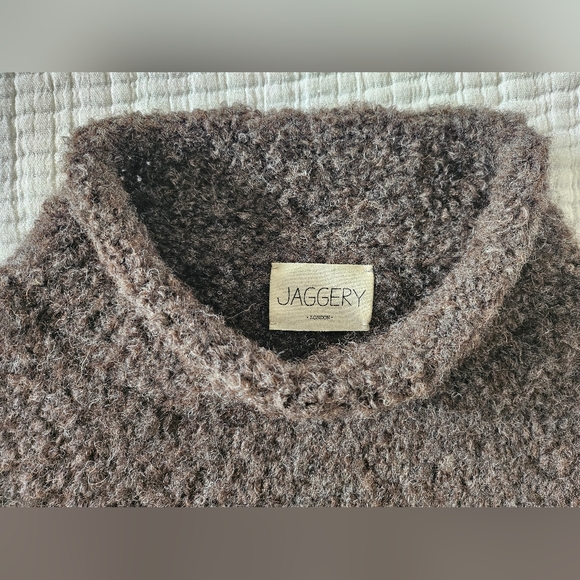 Jaggery London TINO Vest in Dark Oak Size 2 - Picture 5 of 10